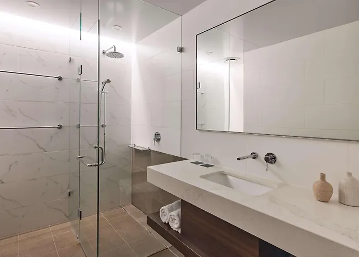 Rydges Perth Kings Square